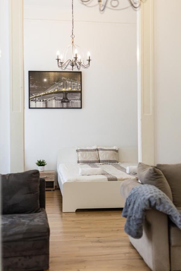 Real Apartments Wesselenyi บูดาเปสต์ ภายนอก รูปภาพ
