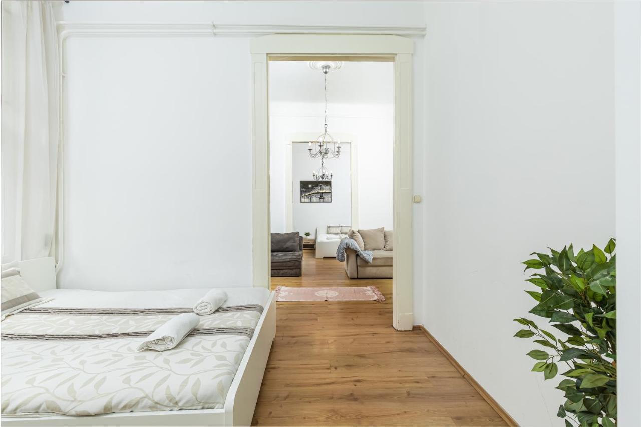 Real Apartments Wesselenyi บูดาเปสต์ ภายนอก รูปภาพ